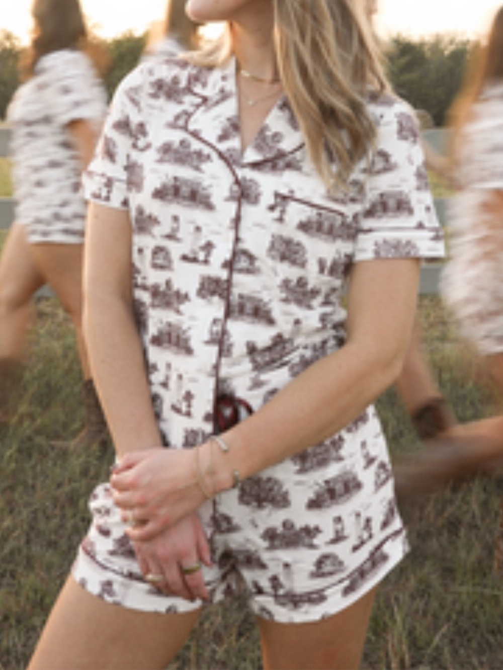 TEXAS A & M AGGIELAND AGGIES COLLEGIATE WOMENS MACE & HAY PAJAMAS SET MEDIUM